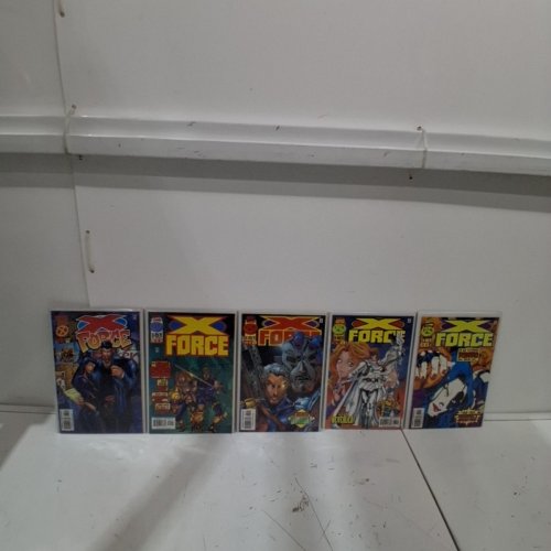 10 ASSTD MARVEL COMIC BOOKS - X-FORCE #61,62,63,64,65,66,67,68,69,70 - VARIOUS AUTHORS image 4