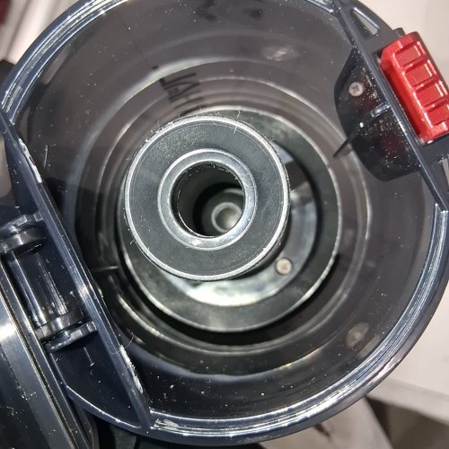 WHALL CORDLESS STICK VACUUM CLEANER - BLACK/RED- KSY11 image 6