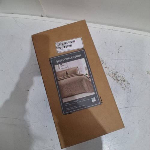 BOURINA ULTRSONIC QUILTED COLLECTION BEDDING - QUEEN - TAUPE (STYLE : 00608255523628) image 4