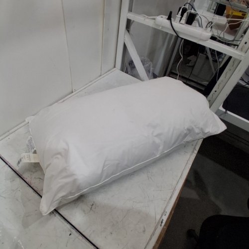 THRESHOLD MEDIUM PERFORMANCE BED PILLOW - KING - WHITE image 3