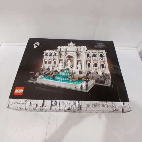 1880 PC LEGO TREVI FOUNTAIN ARCHITECTURE COLLECTIBLE SET (MODEL: 21062) image 5