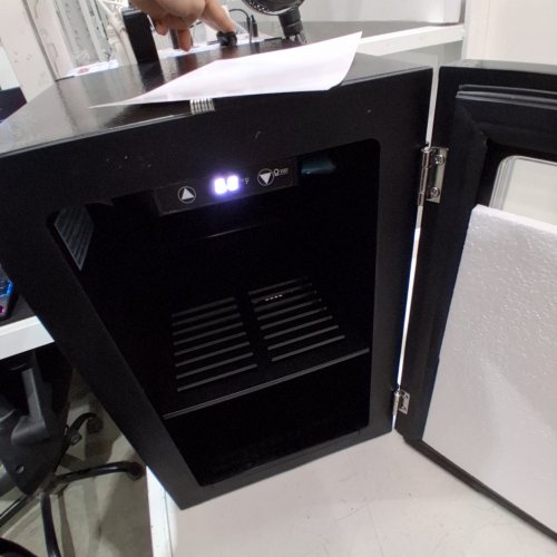 EUHOMY BEVERAGE REFRIGERATOR COOLER - 24 CANS - 18L - BLACK (MODEL: FWC008-11) image 2