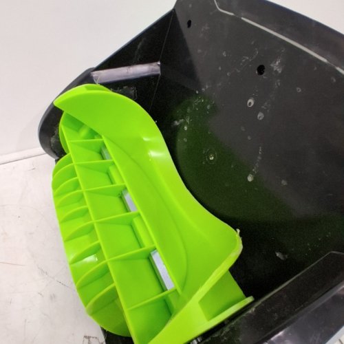 GREENWORKS PRO 12" 40V CORDED ELECTRIC SNOW SHOVEL - GREEN (MODEL: SSA103) image 6