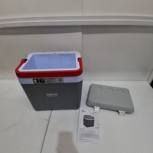 KOOLATRON PORTABLE COOLER WITH W/LOCKING CARRY HANDLE - 26QQQT - RED/GREY (MODEL: KIC-25) image 2