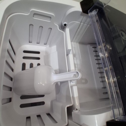SWEETCRISPY COUNTERTOP ICE MAKER - 26LB - BLACK - (MODEL: ZBJ-PP10A-BK) image 6