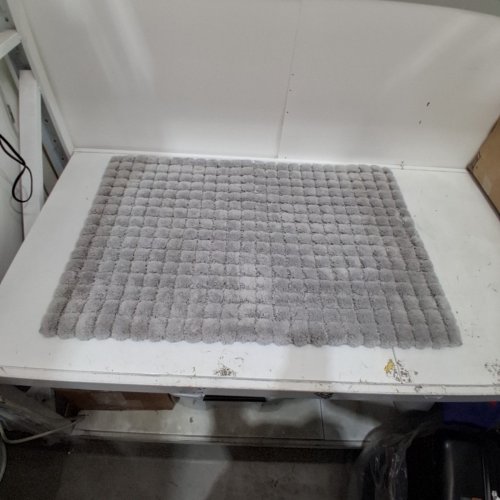 MINERAL SPRING SOFT GRID BATH RUG - 24" X 36" - GREY image 3