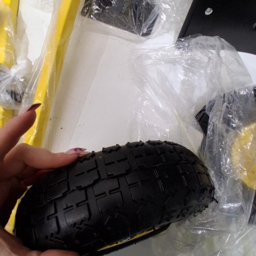 GARVEE ERGONOMIC SNOW PUSHER SHOVEL WITH WHEELS - 29.1" X 16.5" - YELLOW/BLACK (MODEL:PPG_33VNRJAR) image 3