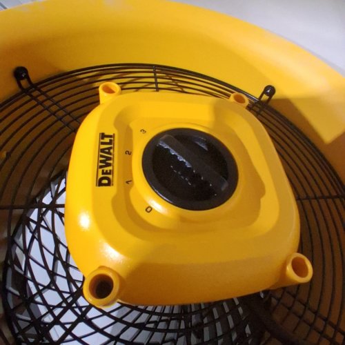 DEWALT FLOOR FAN, 360° ADJUSTABLE TILTING AIRFLOW FAN, 3-SPEED 4000 CFM MAX - YELLOW BLACK (MODEL:DXF1616/ 9631000) image 2