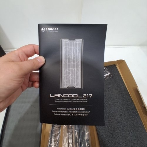 LIAN LI LANCOOL 217 GENUINE WALNUT WOOD MID-TOWER ATX PC COMPUTER CASE - 5 PRE-INSTALLED PWM FANS 2X170MM, 2X120MM & 1X140MM, FLEXIBLE PSU & CABLE INSTALLATION - BLACK/WALNUT (MODEL: LAN217X) image 4
