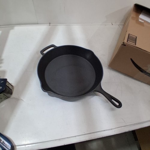 LODGE CAST IRON SKILLET-12" image 2