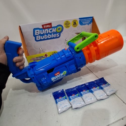 KIDS ZURU BUNCH O BUBBLES SPINNING BARREL BUBBLE BLASTER WITH RECHARGEABLE BATTERY - 30,000 BUBBLES PER MINUTE - BLUE/ORANGE (MODEL: 1851658) image 4