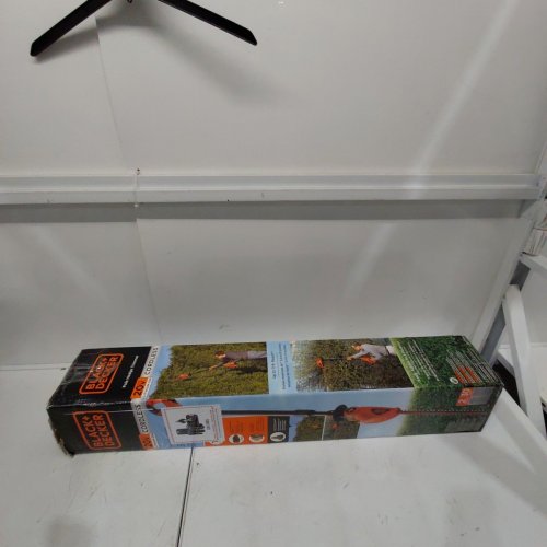 BLACK+DECKER LITHIUM MAX CORDLESS POLE HEDGE TRIMMER - 18" BLADE - 20V - ORANGE (MODEL: LPHT120) image 8