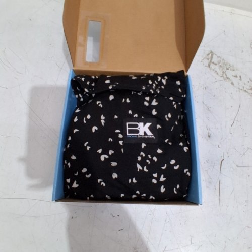 BABY K'TAN BABY CARRIER / SLING - 35LBS MAX - SIZE S - BLACK/WHITE HEARTS (STYLE : BKBC-SH-BL-S) image 2