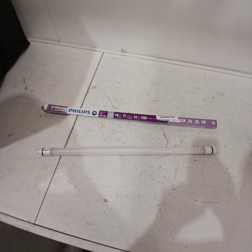 PHILIPS INSTANTFIT LED TUBE T8 LIGHT - 17W - 4000K - 24" - COOL WHITE image 2