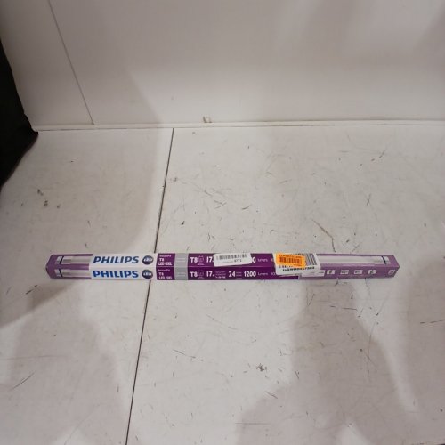 PHILIPS INSTANTFIT LED TUBE T8 LIGHT - 17W - 4000K - 24" - COOL WHITE image 3