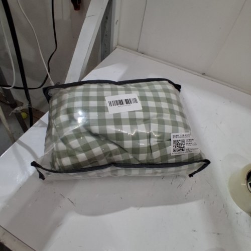 3PC COTTON BEDDING SET - 90" X 90" + 2PC 20" X 30" - LIGHT GREEN PLAID image 5