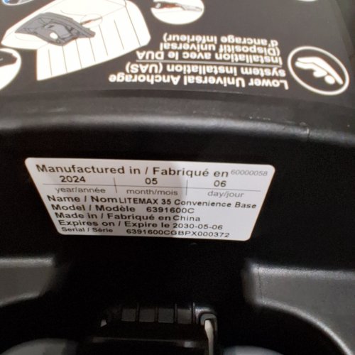 EVENFLO LITEMAX 35 INFANT CAR SEAT BASE - BLACK image 2