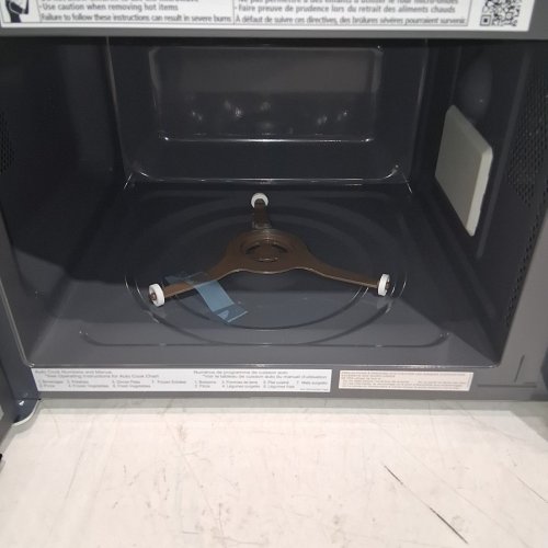 PANASONIC COMPACT HIGH POWER MICROWAVE OVEN - 0.9 CU. FT - STAINLESS STEEL/BLACK (MODEL: NN-SB42QS) image 4