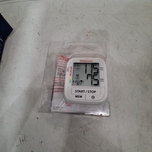 WALGREENS AUTOMATIC ARM BLOOD PRESSURE MONITOR (MODEL: 899709) image 3