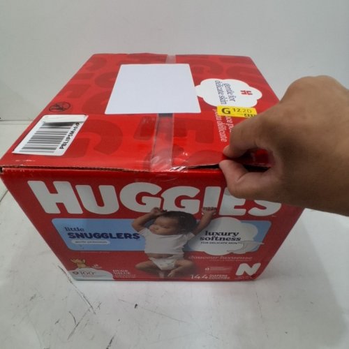 144PK HUGGIES LITTLE SNUGGLERS DIAPERS - SIZE NEWBORN image 4