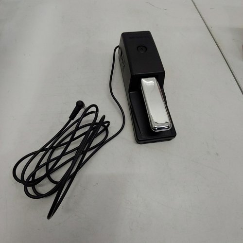 ROLAND REAL-FEEL PEDAL WITH NON-SLIP RUBBER PLATE - BLACK - (MODEL: DP-10) image 2