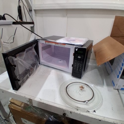 DANBY COUNTERTOP MICROWAVE - 0.9CU/FT - 900W - BLACK (MODEL : DBMW0621BBB) image 3