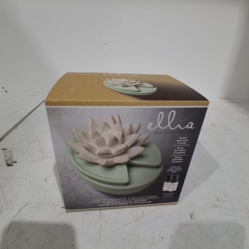 ELLIA PORCELAIN AROMA DIFFUSER - WITH 2 15 ML BOTTLES - GREEN AND CREAM (MODEL:ARM-P200GR-EO10) image 2