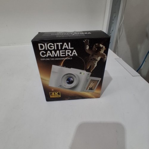 ZHIXJIA 4 K DIGITAL CAMERA WITH 16X DIGITAL ZOOM AND 2.8" FLIP SCREEN DISPLAY - WHITE image 6
