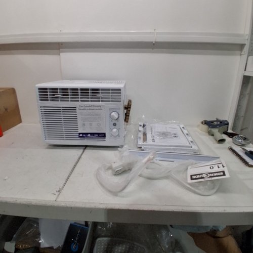 GE APPLIANCE MECHANICAL WINDOW AIR CONDITIONER FOR SMALL ROOMS- 5000BTU - WHITE ( MODEL - AHV05LZ) image 3