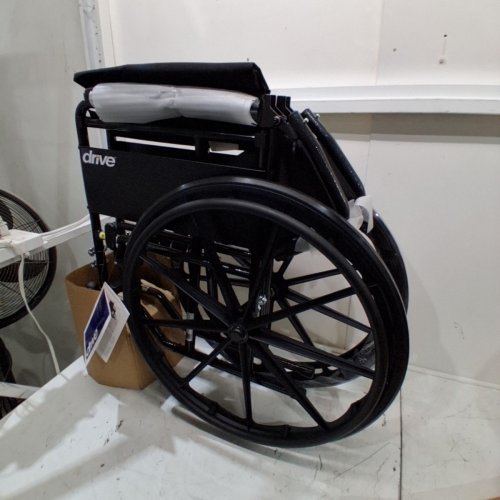 DRIVE SILVER SPORT 1 FOLDING MANUAL WHEELCHAIR - 18" - BLACK image 5