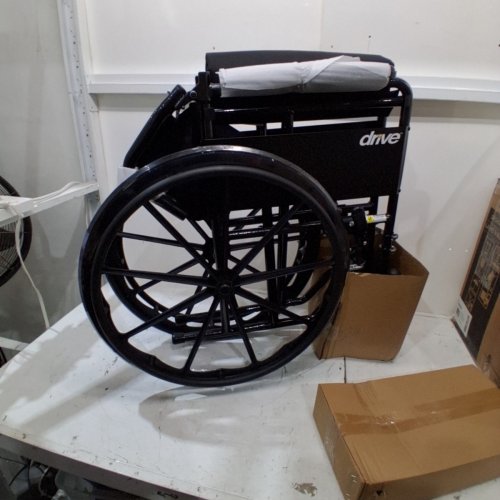 DRIVE SILVER SPORT 1 FOLDING MANUAL WHEELCHAIR - 18" - BLACK image 6