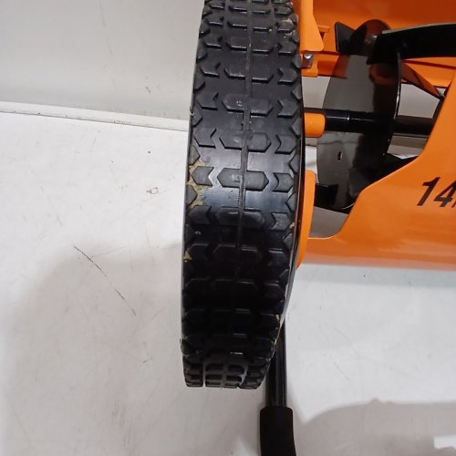 LANMASTER PUSH REEL LAWN MOWER - 14" - BLACK/ORANGE (MODEL: LMRM1401) image 3