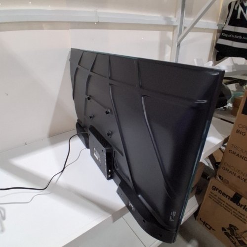 PHILIPS 7676 SERIES QLED FULLHD 1080P ROKU TV - 43" - BLACK - (MODEL: 43PQF7676/F6) image 12