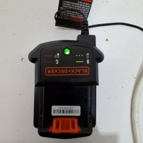 2PC BLACK+DECKER 2.0AMP MAX LITHIUM BATTERY WITH CHARGER - 20V - ORANGE/BLACK (MODEL: LBXR2020) image 2