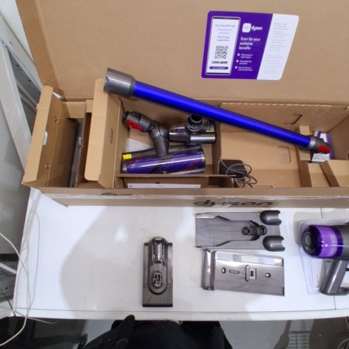 DYSON V11 CORDLESS 2-IN-1 STICK/HAND VACUUM CLEANER (MODEL: V11 SV28) image 3