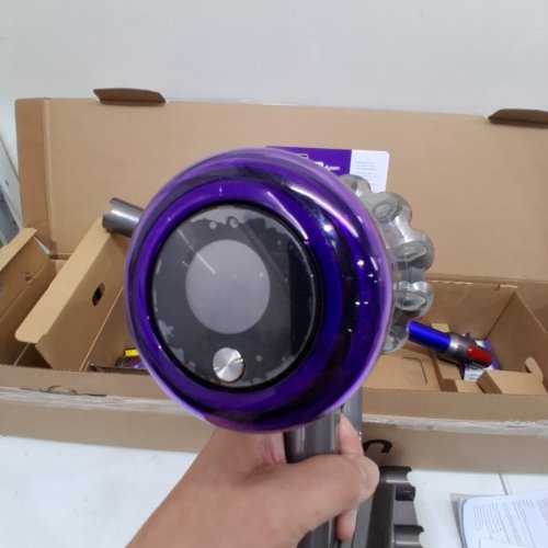 DYSON V11 CORDLESS 2-IN-1 STICK/HAND VACUUM CLEANER (MODEL: V11 SV28) image 6