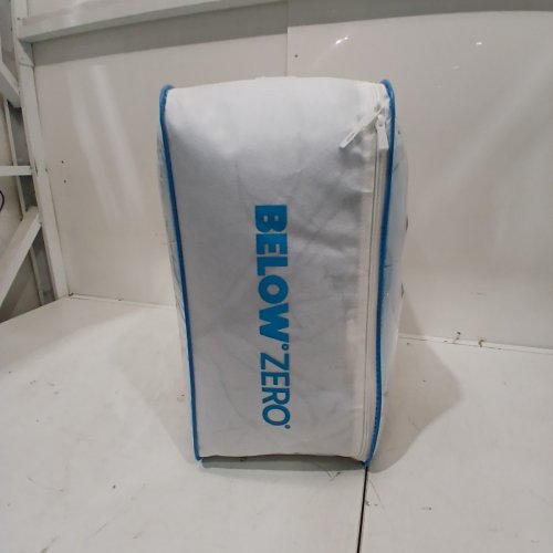 BELOW ZERO COOLING DUVET, SOFT TOUCH & COOL SENSATION - 90" X 98" - QUEEN - LIGHT BLUE (MODEL: 4526441) image 3