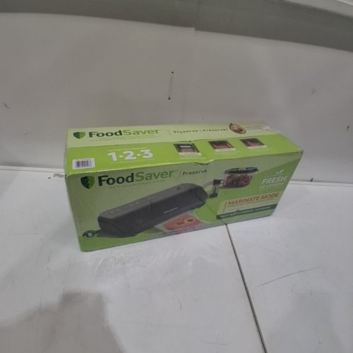 FOODSAVER PRESERVE VACUUM SEALER KIT WITH BAGS, ROLLS AND MARINATE CONTAINER - BLACK (MODEL: 5558298) image 2