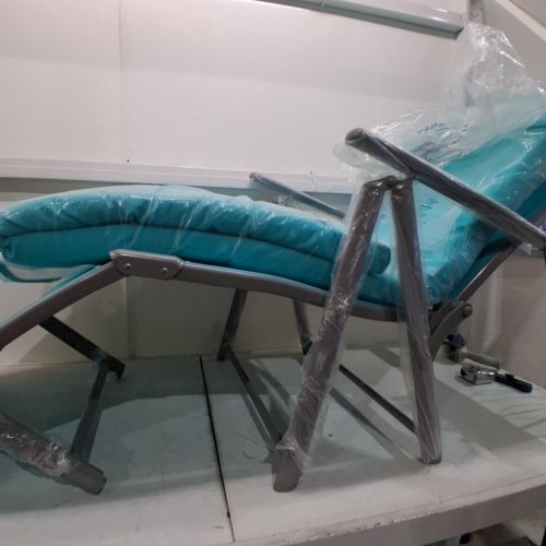 ADJUSTABLE OUTDOOR LIGHTWEIGHT FOLDING CHAISE LOUNGE WITH PILLOW AND CUSHION - BLUE image 2