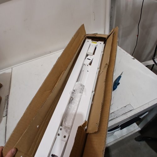 UPCANSO LOW PROFILE METAL PLATFORM TWIN BED FRAME - 7" - WHITE (MODLE: AM01-KJ03-6T-W) image 2