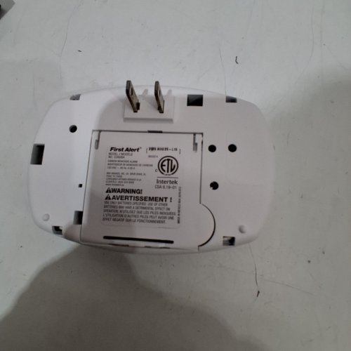 FIRST ALERT BATTERY POWERED CARBON MONOXIDE ALARM - WHITE (MODEL: C0606A) image 5