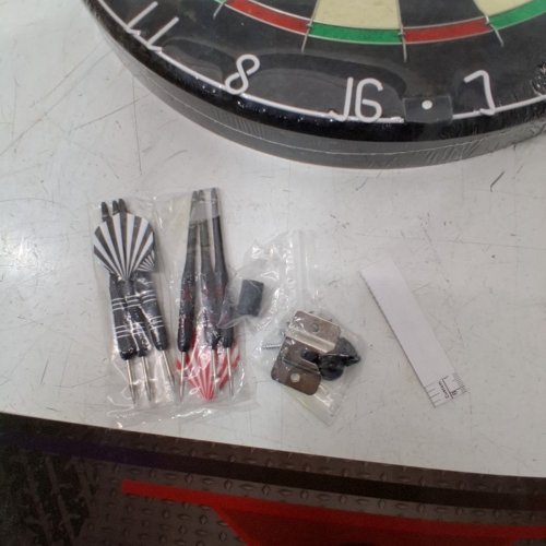 AMAZON BASICS REGULATION SIZE DARTBOARD SET - 6 DARTS INCLUDED - 18" - (MODEL: B0DZ24NR85) image 3
