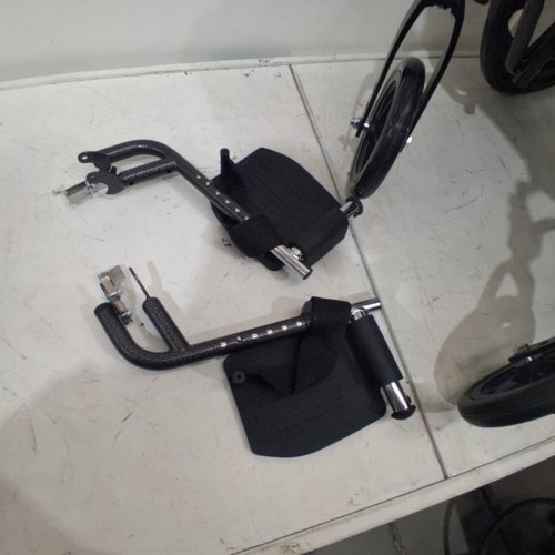 MEDLINE GUARDIAN K1 WHEELCHAIR - 16" SEAT - 300LB CAPACITY - BLACK (MODEL: K1166N22S) image 4