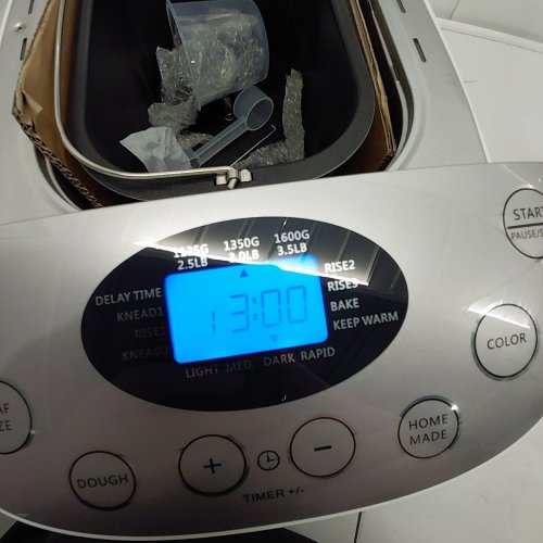 MOOSOO AUTOMATIC 15-IN-1 NON STICK CERAMIC BREAD MAKER - 3.5LBS - SILVER (MODEL: BM8901) image 2