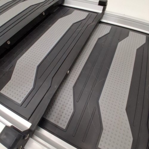 TRIXIE TELESCOPING PET RAMP - PORTABLE DOG CAR RAMP - EXTRA LONG 69" - SILVER/BLACK/GREY image 3