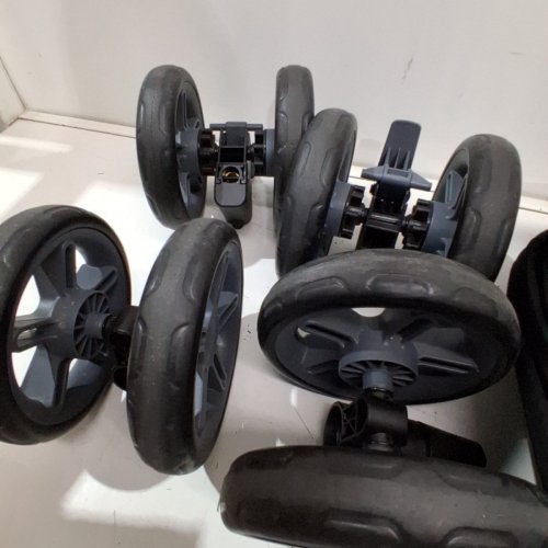 EVENFLO REVERSI LIGHTWEIGHT REVERSIBLE STROLLER - ALTAIR BLACK (MODEL: ‎14112422) image 3
