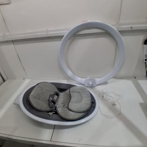 INFANT MUNCHKIN SMART SWING WITH BLUETOOTH - WHITE/GREY - (MODEL: MKCA0788 REV 1 ) image 3