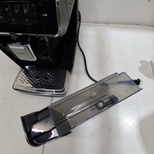 PHILIPS 3300 SERIES FULLY AUTOMATIC ESPRESSO MACHINE WITH LATTEGO MILK SYSTEM AND INTEGRATED GRINDER - GLOSSY BLACK (MODEL:EP3341/50) image 6