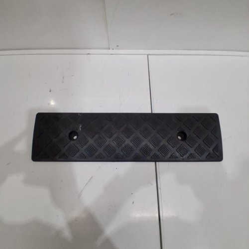 RECTANGULAR ANTI-SLIP STEP PAD - 19.5" X 5.25" - BLACK image 2