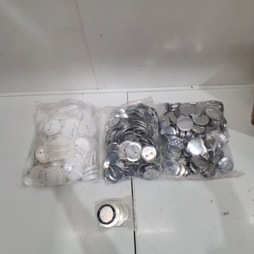 500PC DIY BUTTON PARTS - 2.25" - SILVER/WHITE (MODEL: D58-250S+250J) image 2